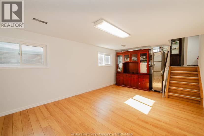 3444 Hemlock — photo 12 of 23