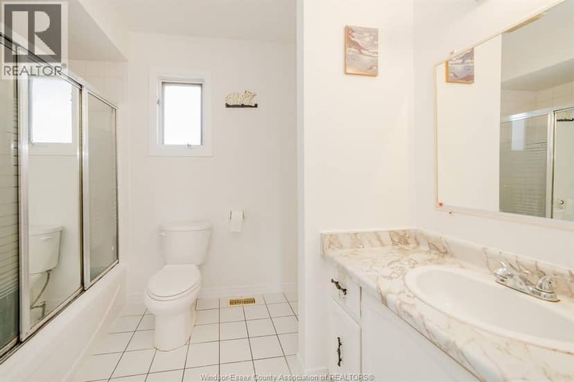 3444 Hemlock — photo 15 of 23