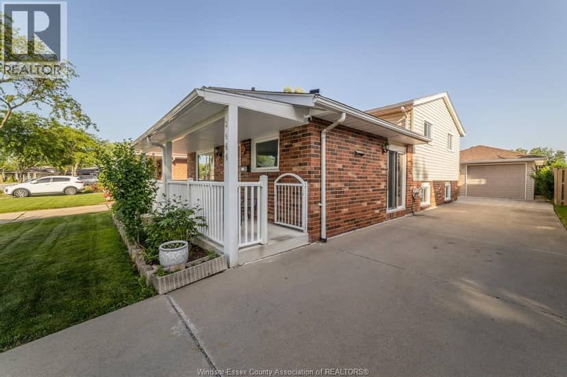 3444 Hemlock, Windsor, photo 4