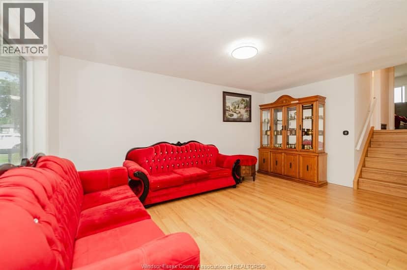 3444 Hemlock, Windsor, photo 6