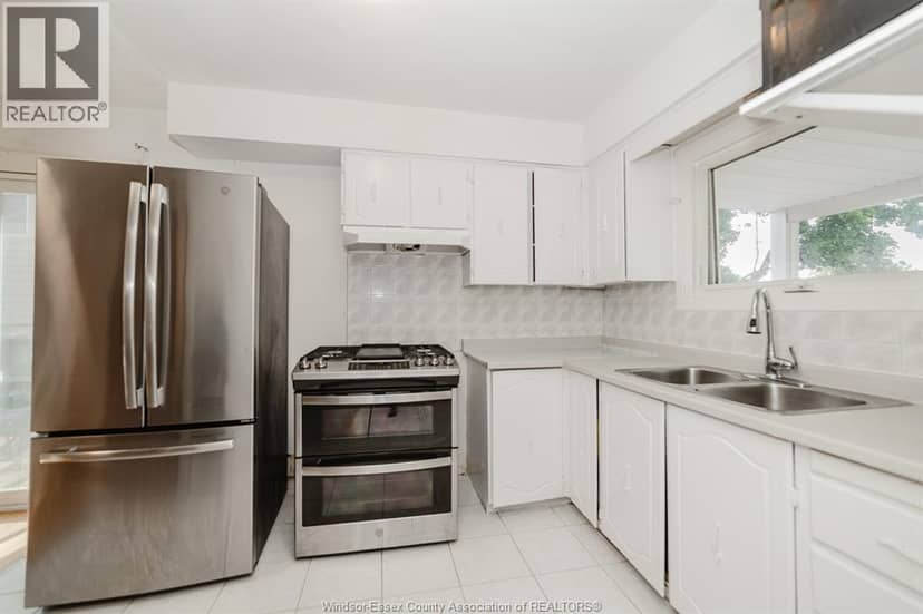 3444 Hemlock, Windsor, photo 7