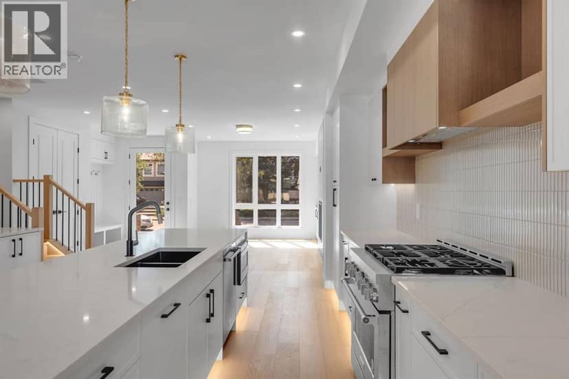 518 22 Avenue NW — photo 12 of 40