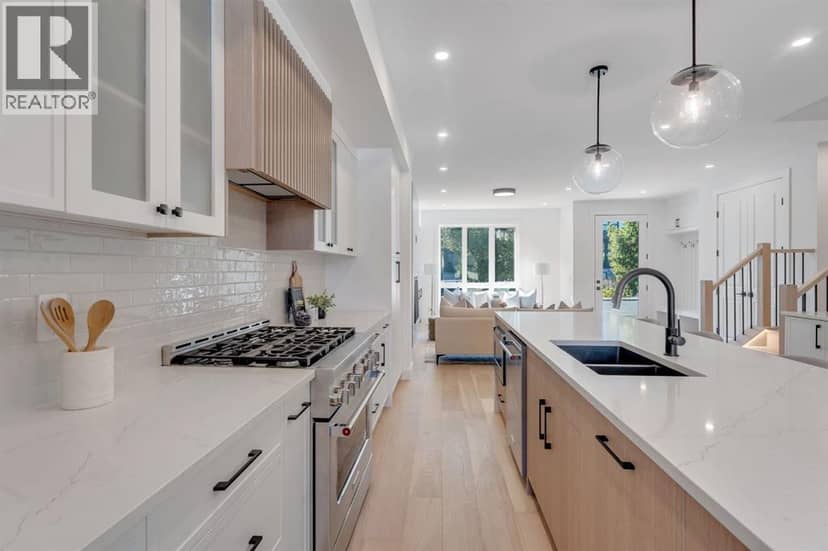520 22 Avenue NW — photo 15 of 40
