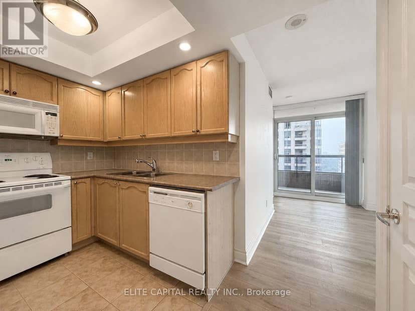 2018 - 15 Northtown Way, Toronto, photo 6