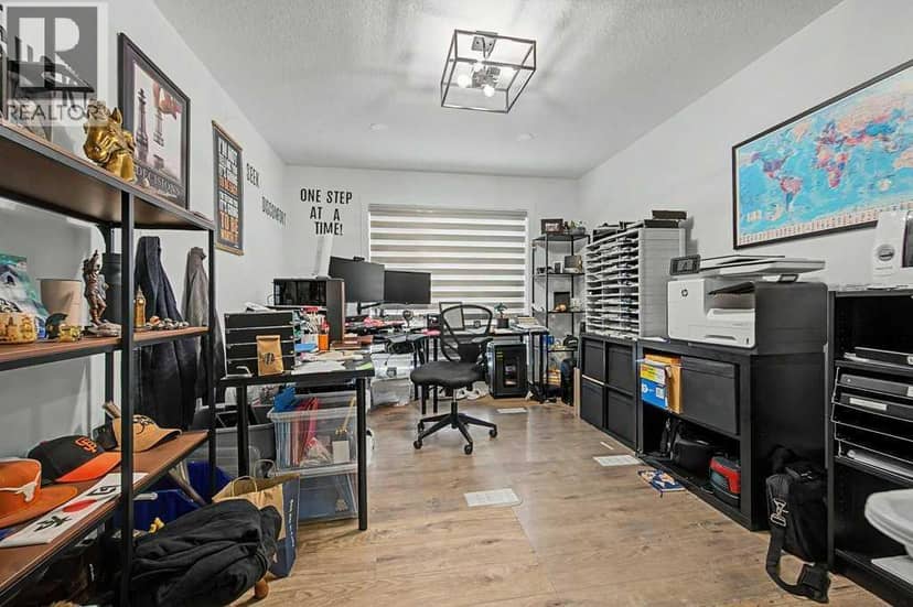 140 Sovereign Common SW — photo 20 of 31