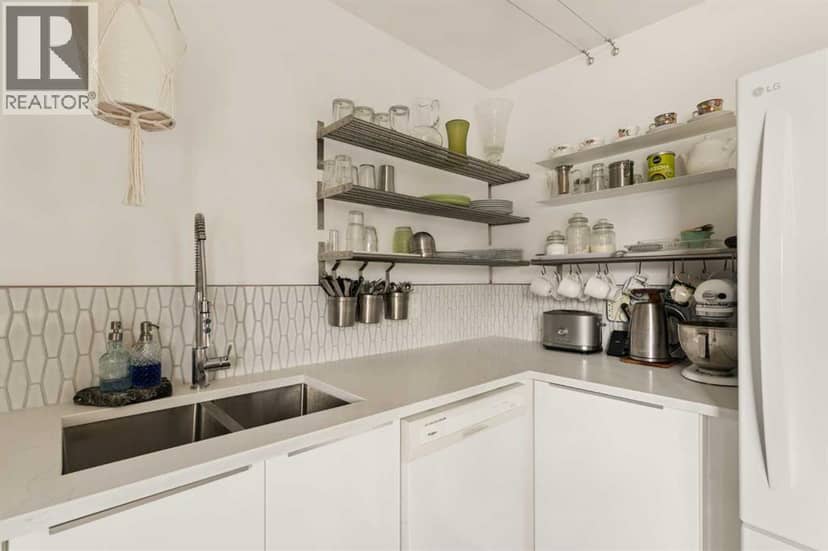 118 Brae Glen Lane SW — photo 10 of 40