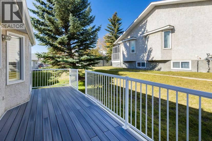 20 Arbour Cliff Close NW — photo 26 of 31