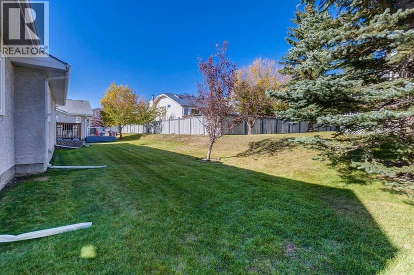20 Arbour Cliff Close NW — photo 29 of 31