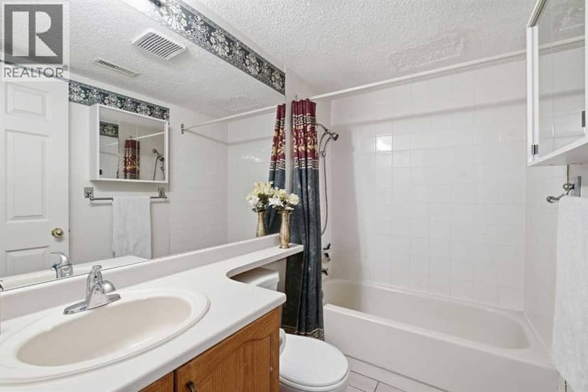 309 Sandringham Road NW — photo 19 of 24