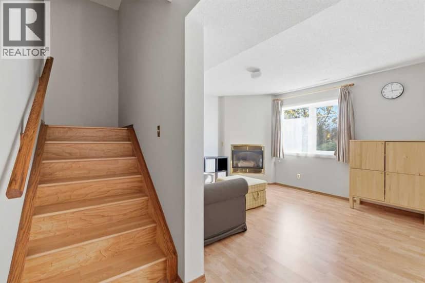 309 Sandringham Road NW — photo 16 of 24