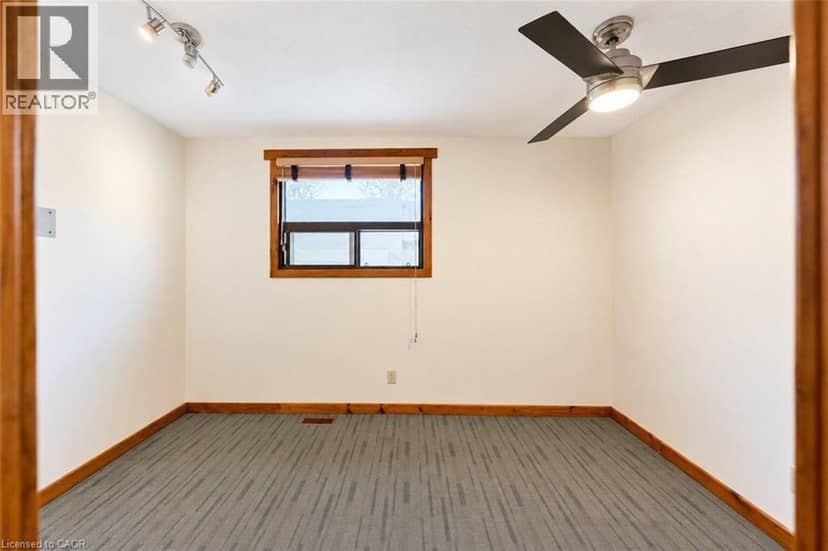 28 SHADYSIDE Avenue — photo 18 of 40
