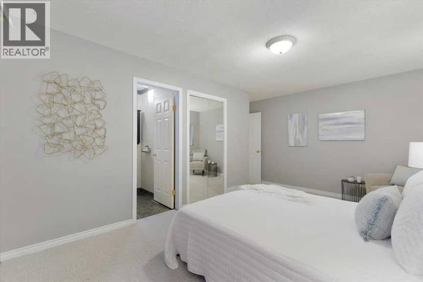 124 Oakmoor Place SW — photo 18 of 38