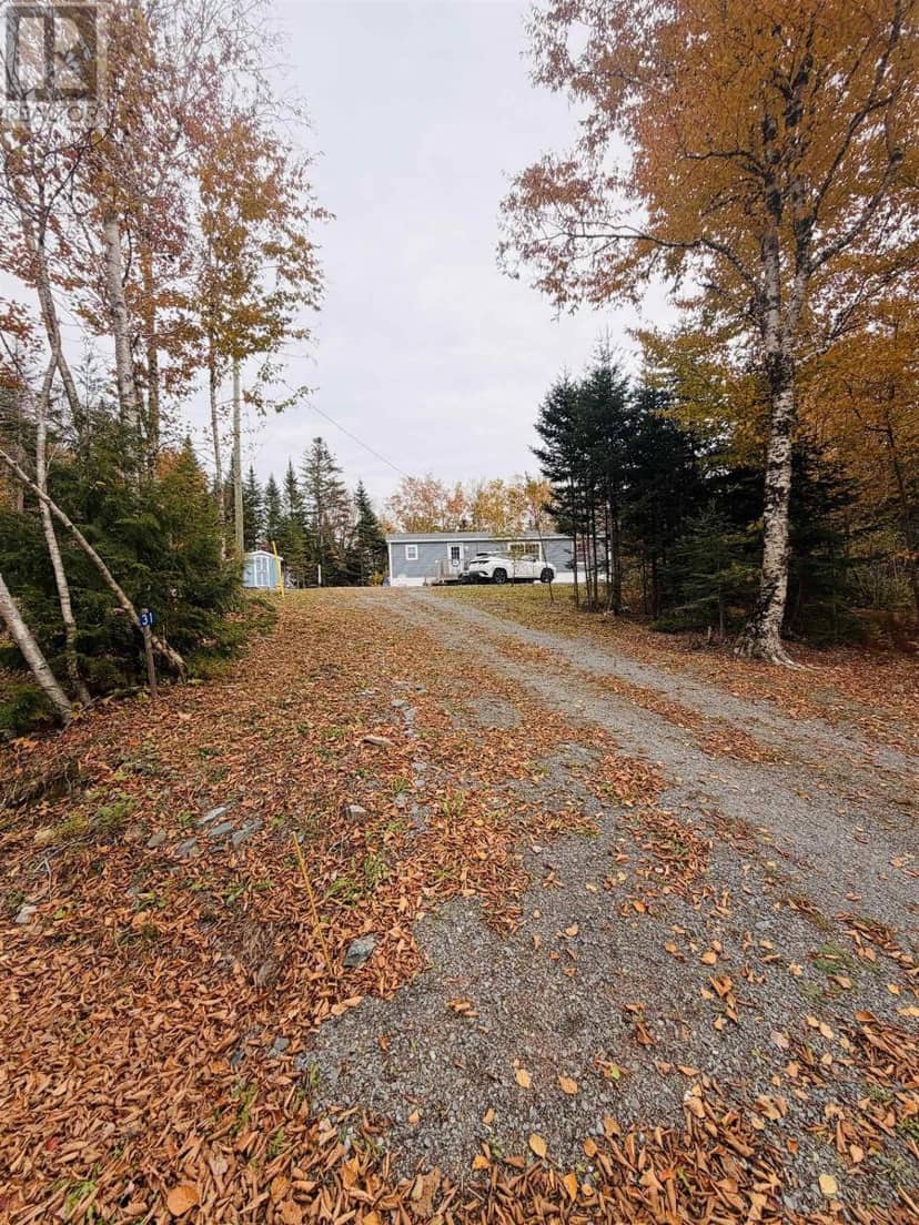 31 Lakefield Drive, Mount Uniacke, photo 2