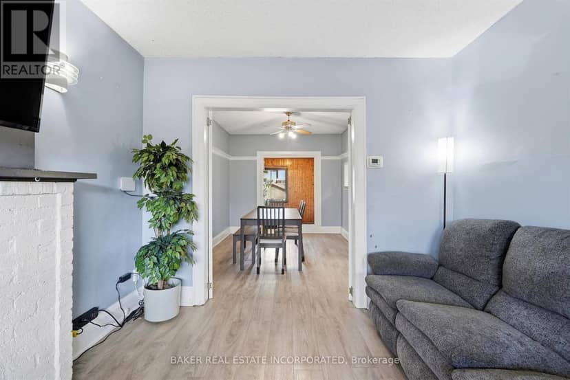 1867 Dufferin Street, Toronto, photo 7