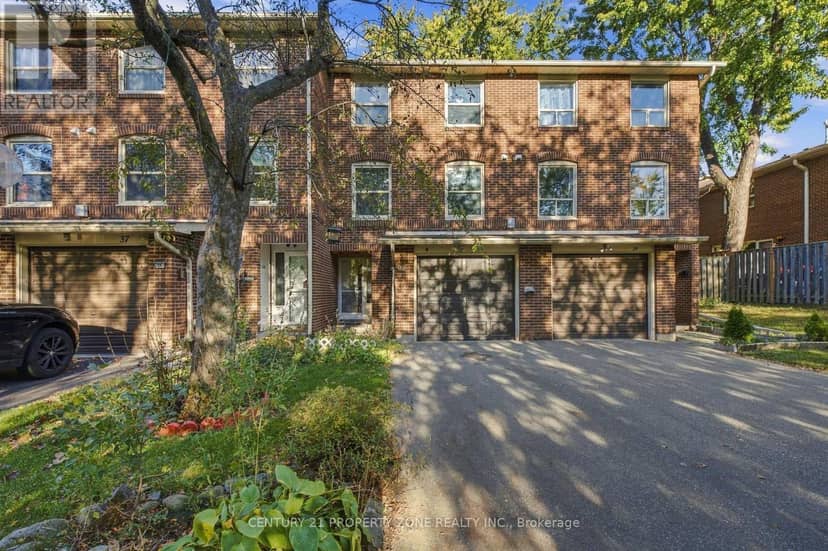 38 Eden Park, Brampton