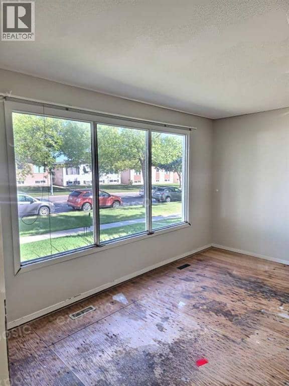 50 Jerry Potts Boulevard W, Lethbridge, photo 2