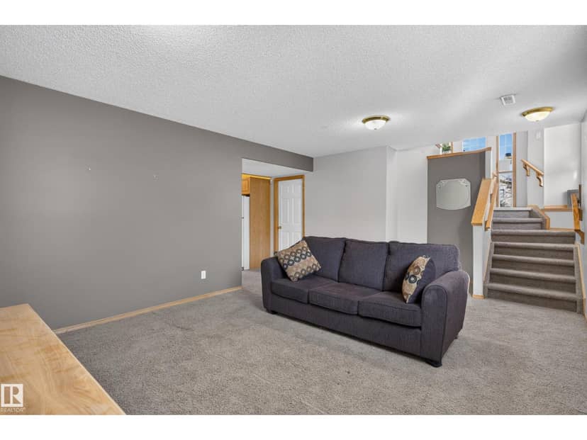 4615 151 AV NW — photo 37 of 40