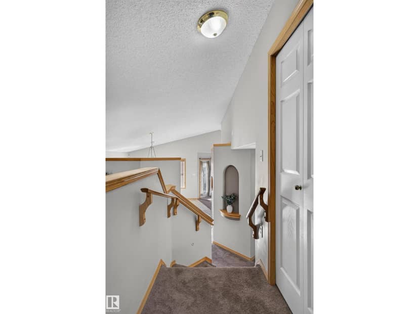 4615 151 AV NW — photo 27 of 40