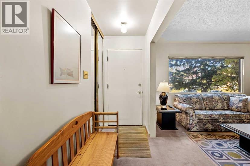 41 Haddock Road SW, Calgary, photo 2