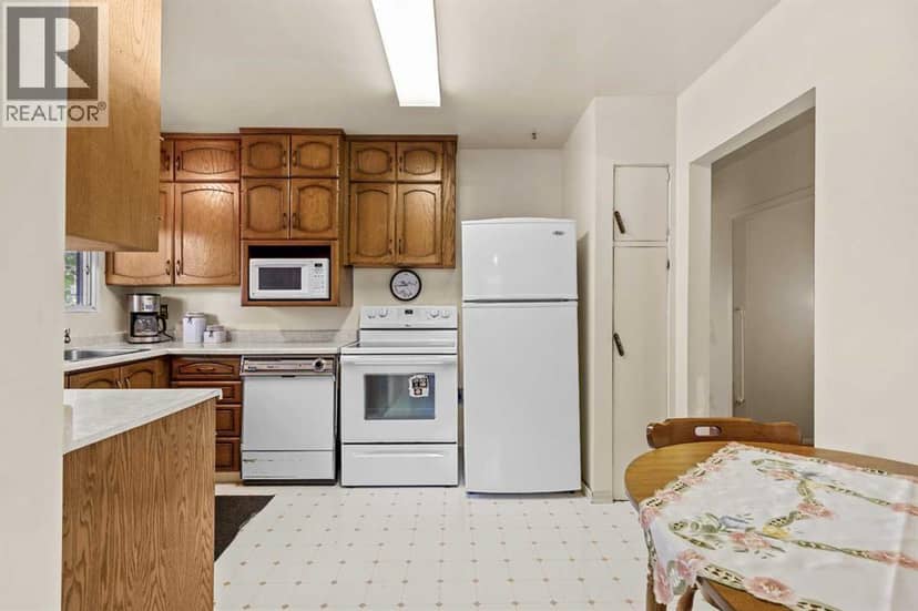 41 Haddock Road SW — photo 9 of 38