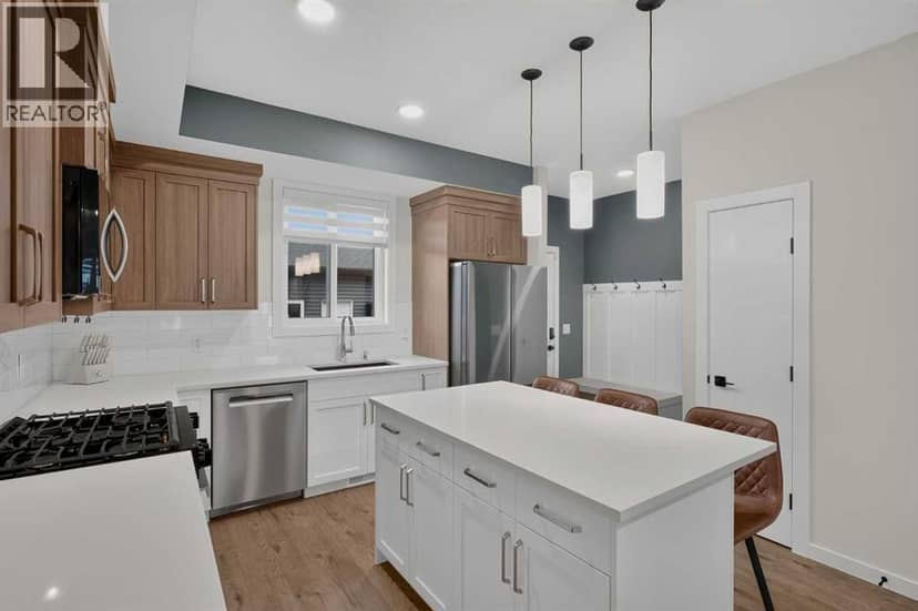 743 Wolf Willow Boulevard SE — photo 14 of 40