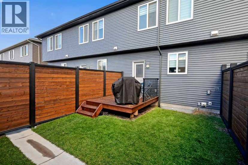 743 Wolf Willow Boulevard SE — photo 38 of 40