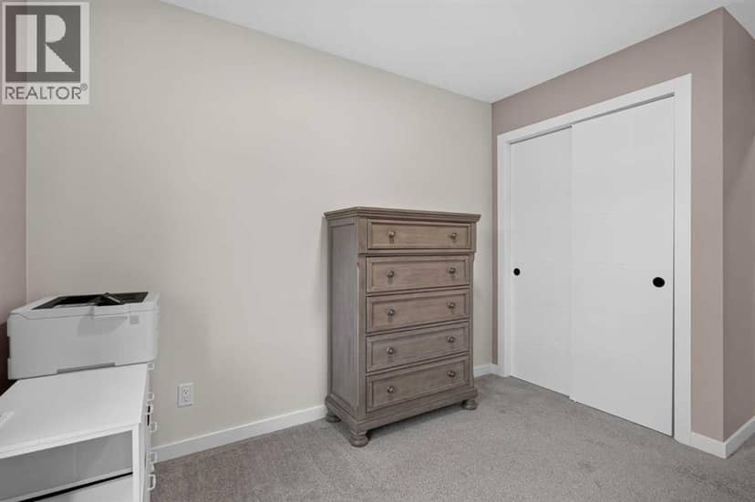 743 Wolf Willow Boulevard SE — photo 26 of 40