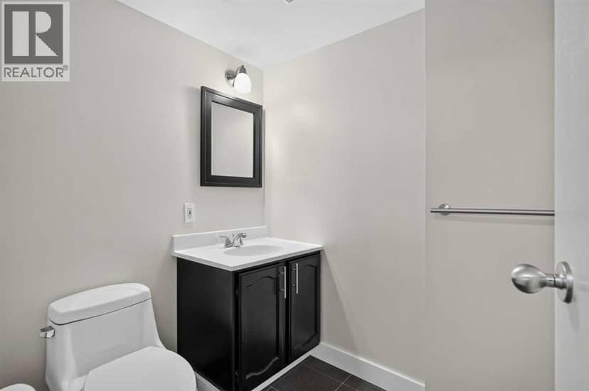 226 11 Avenue NE — photo 28 of 40