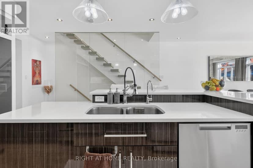 420 Athlone Avenue — photo 17 of 40