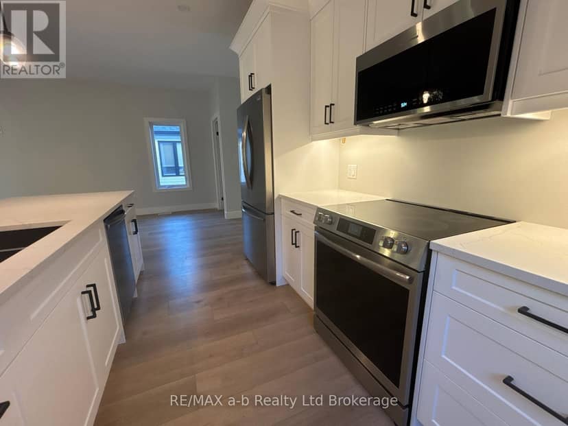 41 Cash Crescent — photo 10 of 32