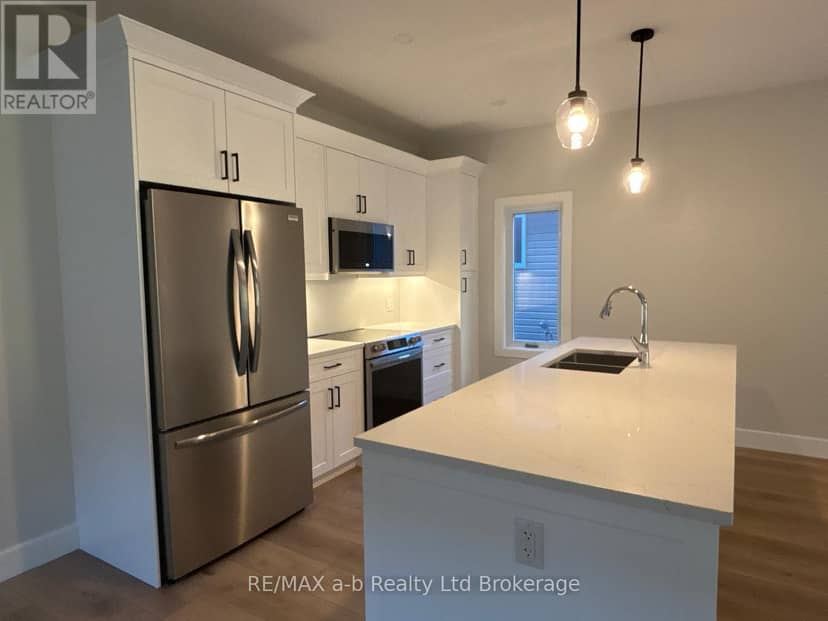 41 Cash Crescent, Ingersoll, photo 4