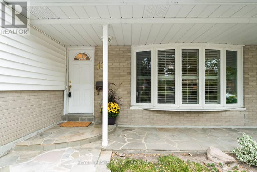 11 Bellbury Crescent — photo 27 of 35