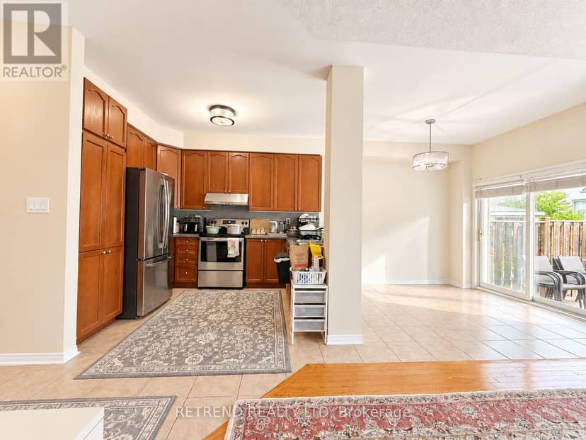 23 Thomas Legge Crescent — photo 12 of 26