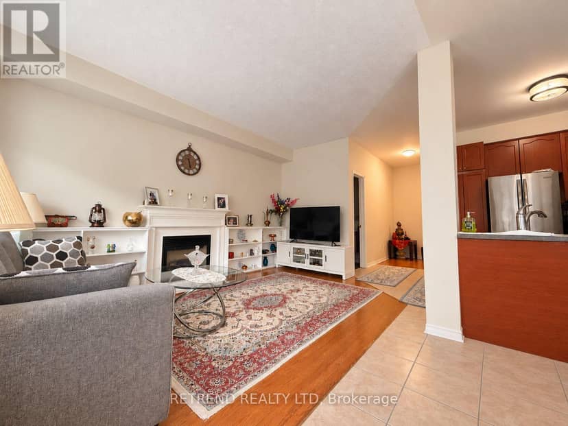 23 Thomas Legge Crescent, Richmond Hill, photo 5