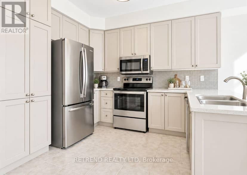 23 Thomas Legge Crescent — photo 9 of 26