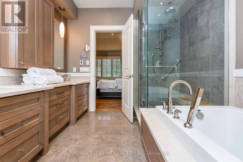 2209 Pineneedle Row — photo 19 of 37
