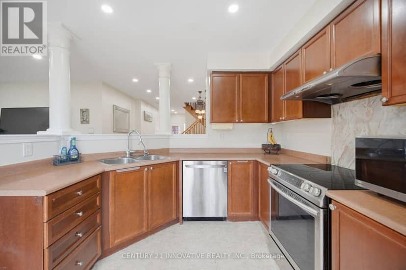 838 McKay Crescent, Milton, photo 6