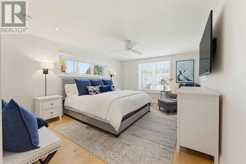 212 Stadacona Avenue — photo 14 of 40