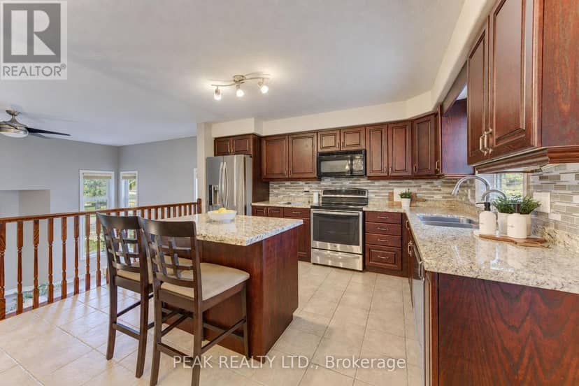 28 Roth Avenue — photo 16 of 40