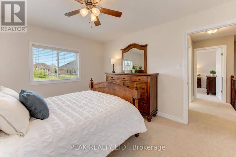 28 Roth Avenue — photo 37 of 40
