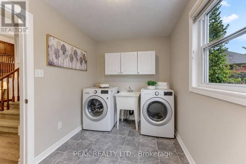 28 Roth Avenue — photo 9 of 40