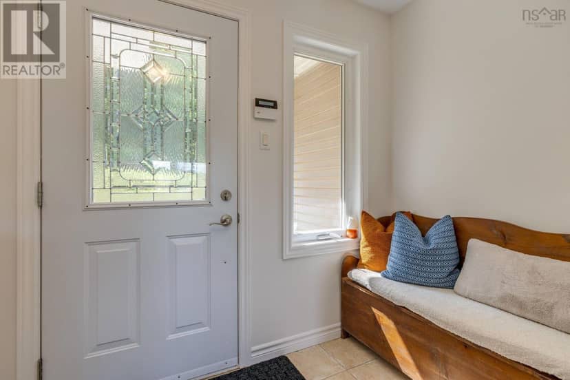 154 Larder Lake Drive, Windor Road, NS Drive — photo 10 of 40
