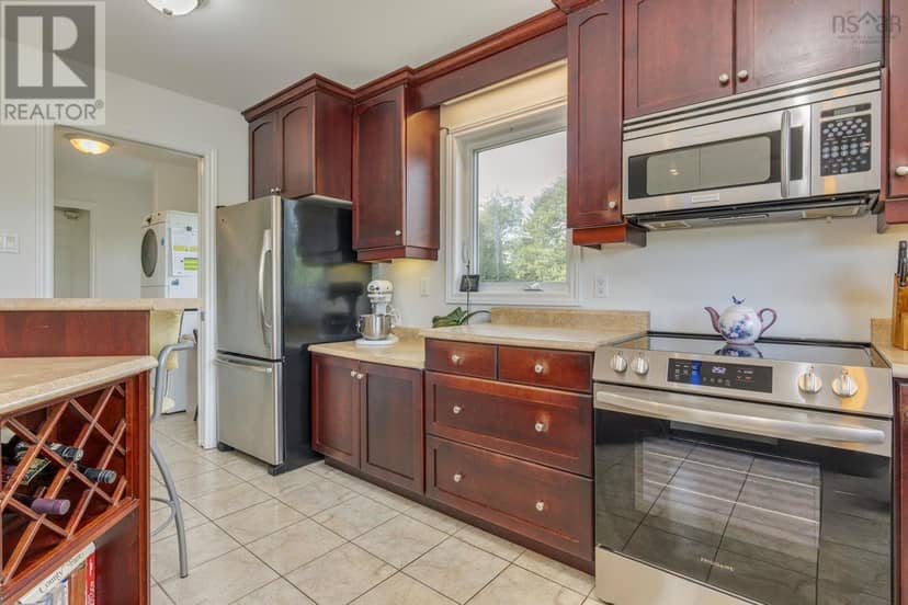 154 Larder Lake Drive, Windor Road, NS Drive — photo 25 of 40