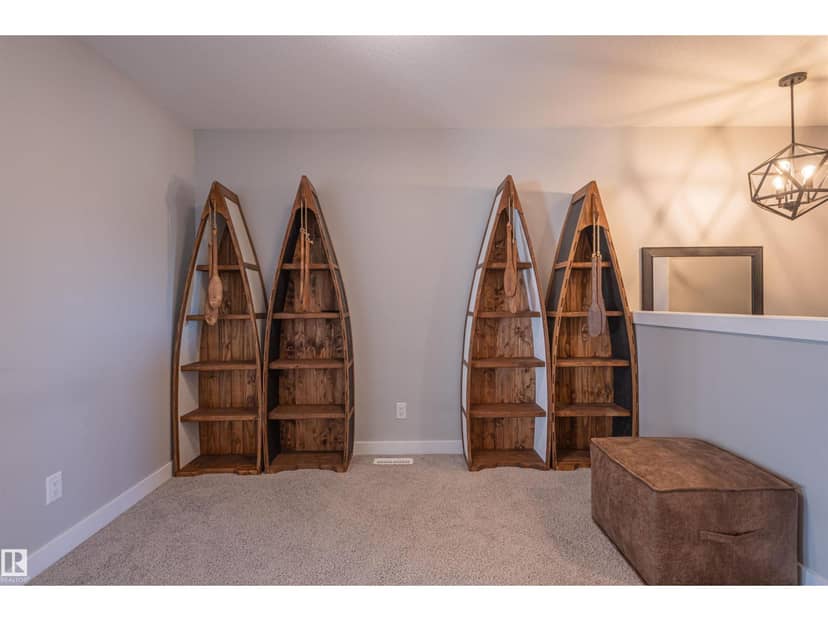10624 98 ST — photo 33 of 40