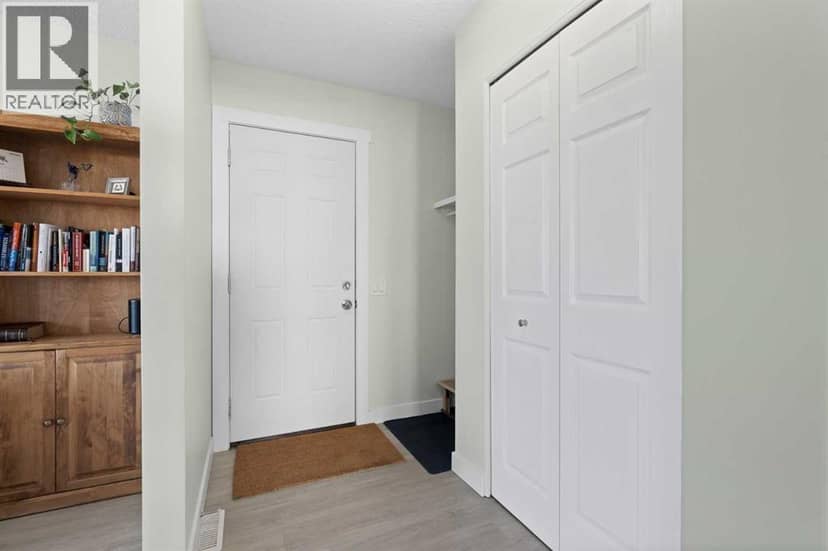 11 Berwick Hill NW, Calgary, photo 2