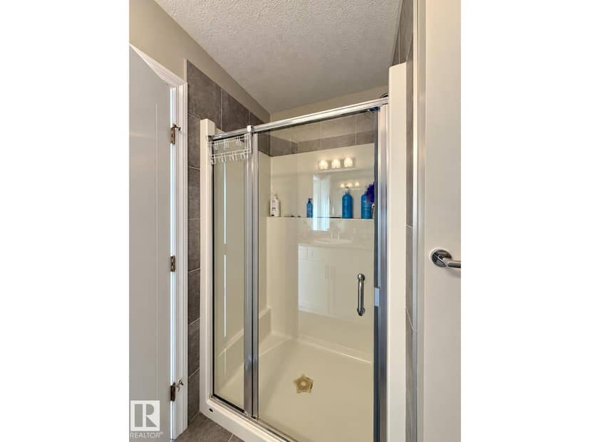 8017 223 ST NW NW — photo 20 of 39
