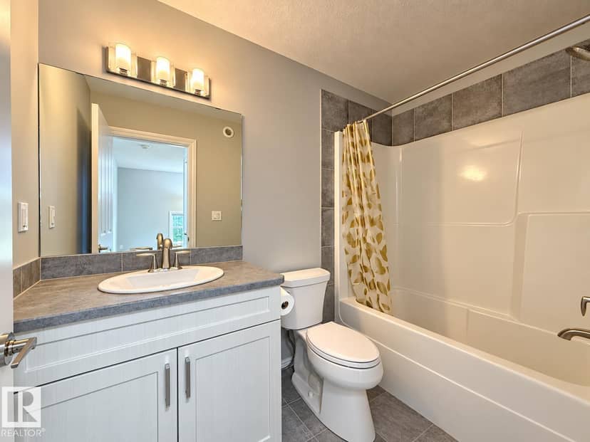 8017 223 ST NW NW — photo 26 of 39