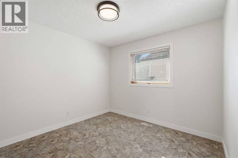 184 Arbour Lake Way NW — photo 23 of 39