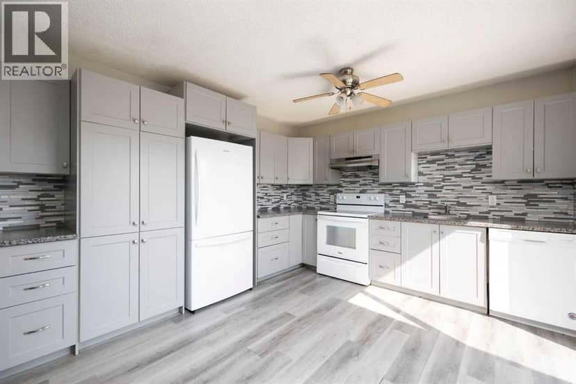 105 Hill Drive, Fort McMurray, photo 8