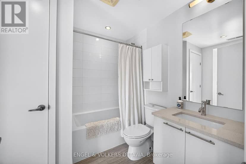 710 - 360 Patricia Avenue — photo 27 of 40